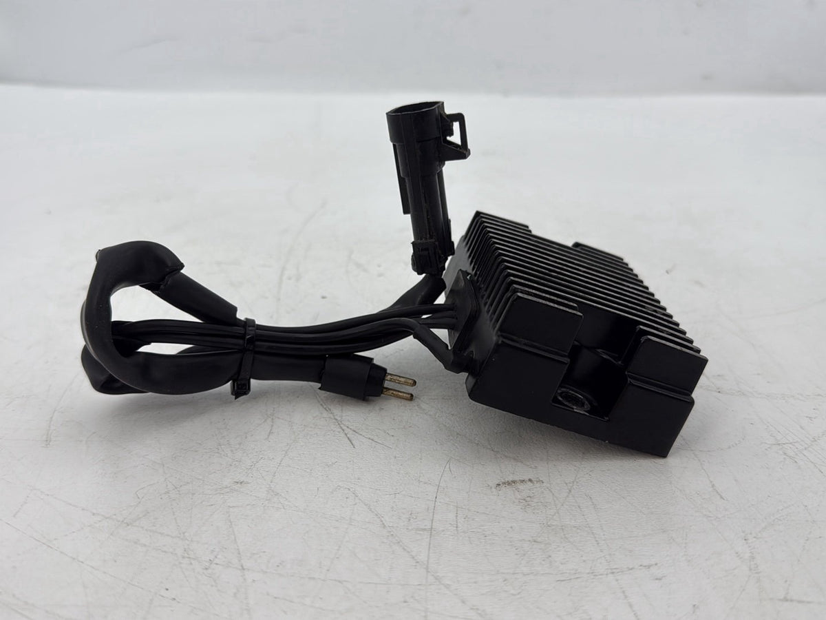 2006 Harley Sportster XL883C 883 Custom OEM Voltage Regulator Rectifier 74523-04