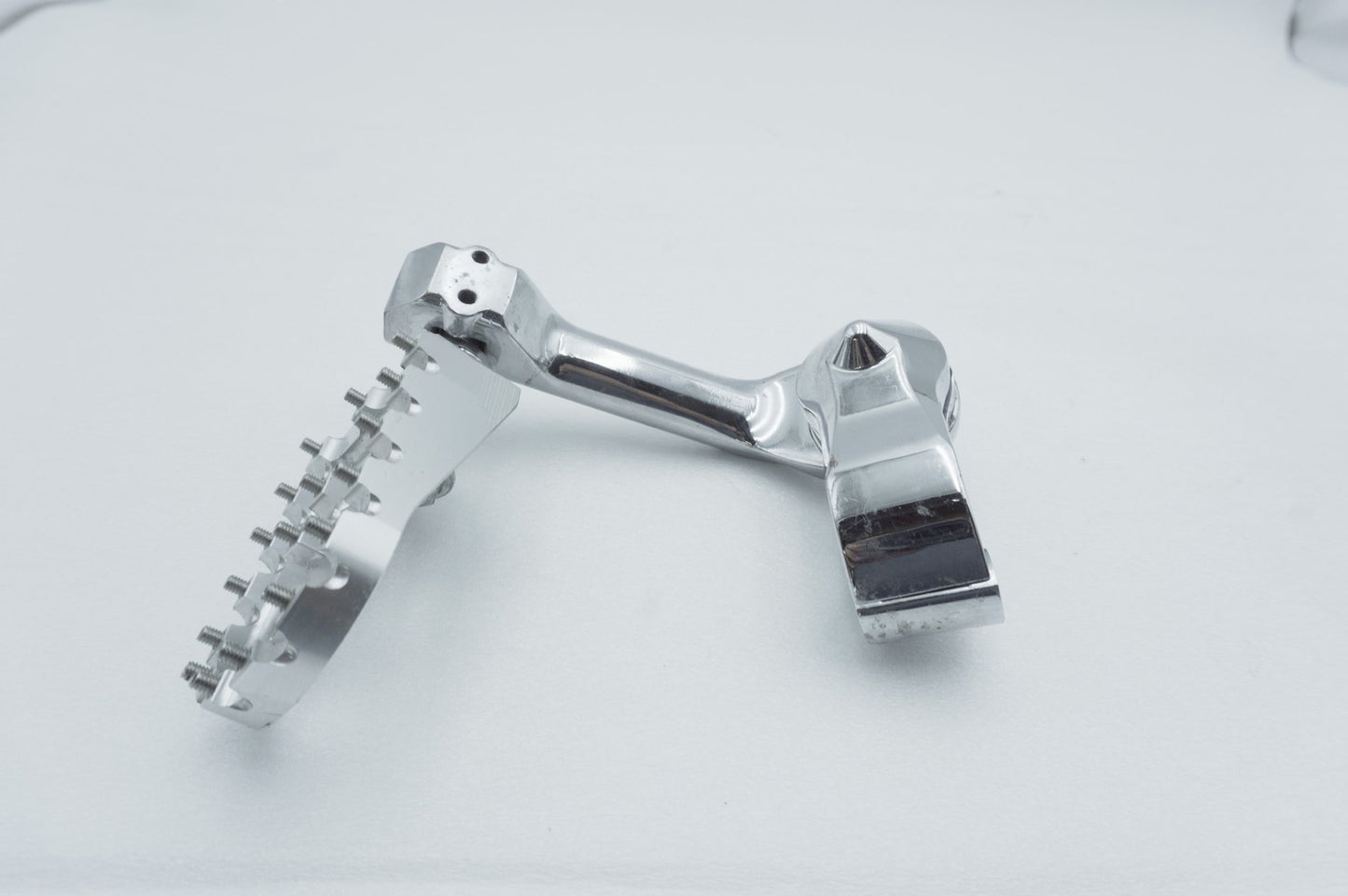 1999 - 2006 Harley-Davidson Touring Electra Glide Front Driver Highway 1 Foot Peg Rest Highway Foot Peg Rest