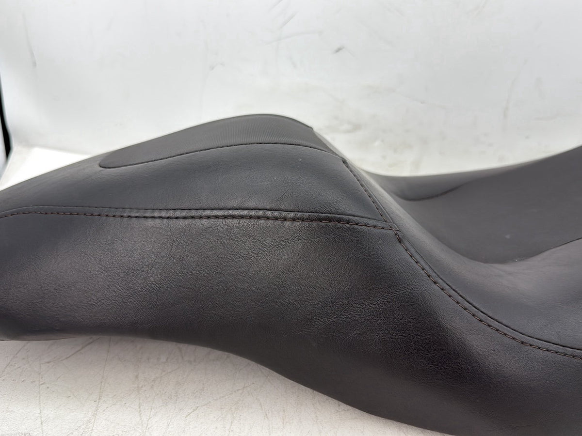 2010 Harley Dyna Fat Bob FXDF OEM Passenger Rider Driver Seat Saddle
