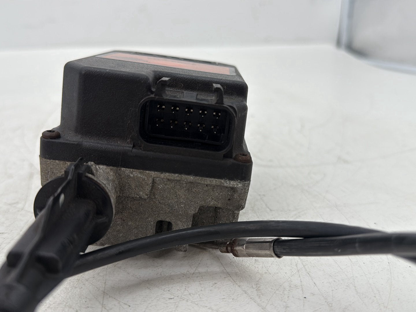 2007 Harley Touring FLHTCU Electra Glide Ultra OEM Cruise Control Actuator 70955-04