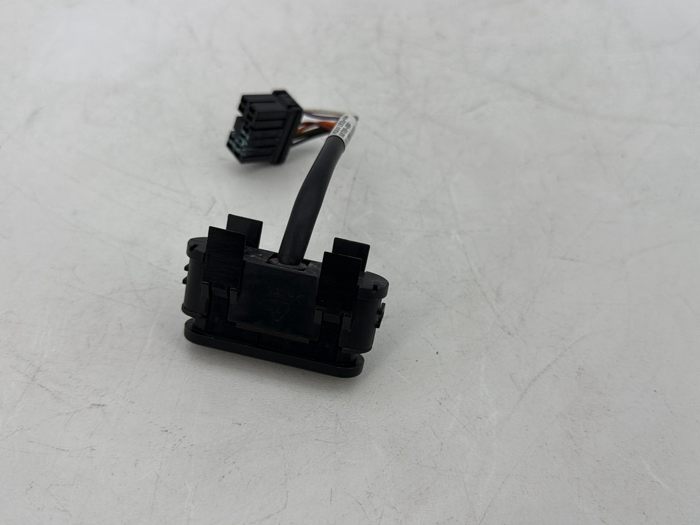 2008 Harley Touring FLHTCU Electra Glide Ultra OEM Dash Indicator Lamp Wire Plug In