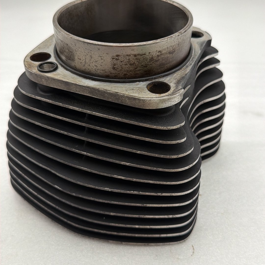 2000 - 2006 Harley-Davidson Dyna Wide Glide Twin Cam Engine Jug 1 Cylinder Barrel 16526-99