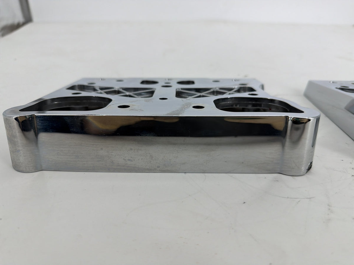 2016 Harley Touring FLHXS Street Glide OEM Twin Cam Lower Rocker Boxes 17543-99A