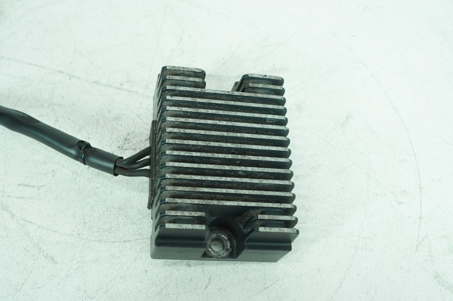 1989 - 2003 Harley-Davidson Sportster Hugger Voltage Regulator Rectifier  74523-94A