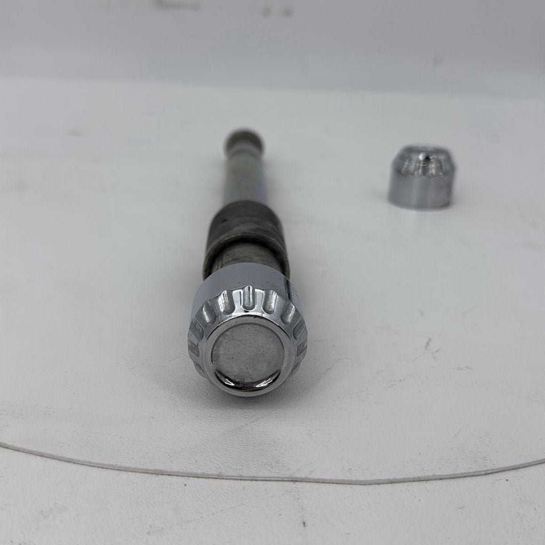 2007 - 2012 Harley-Davidson Touring Street Glide Front Wheel Axle Bolt Shaft 43364-00