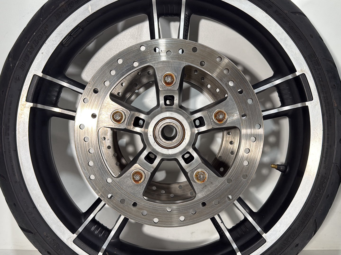 2007 - 2011 Harley-Davidson Touring Electra Glide Ultra Front & Rear Wheel Rim Tire 41085-08