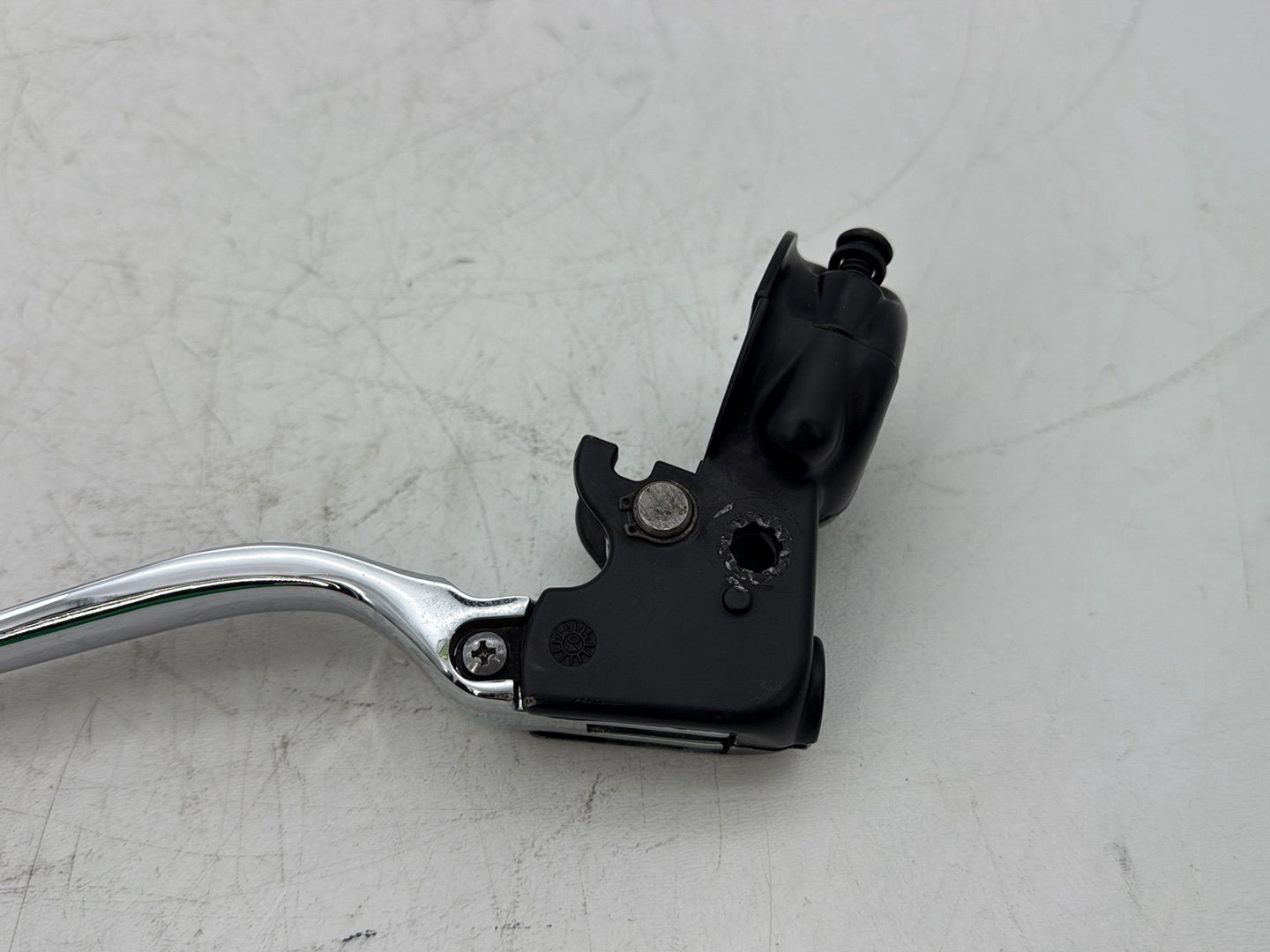 2005 Harley Touring FLHRCI Road King Classic OEM Front Left Hand Clutch Control Lever
