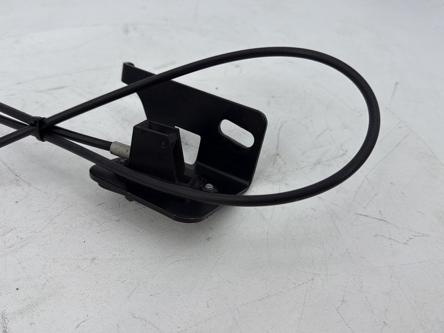 2019 - 2023 Harley-Davidson Touring Street Glide Varilock Gas Spring Mount Bracket & Cable 02752046