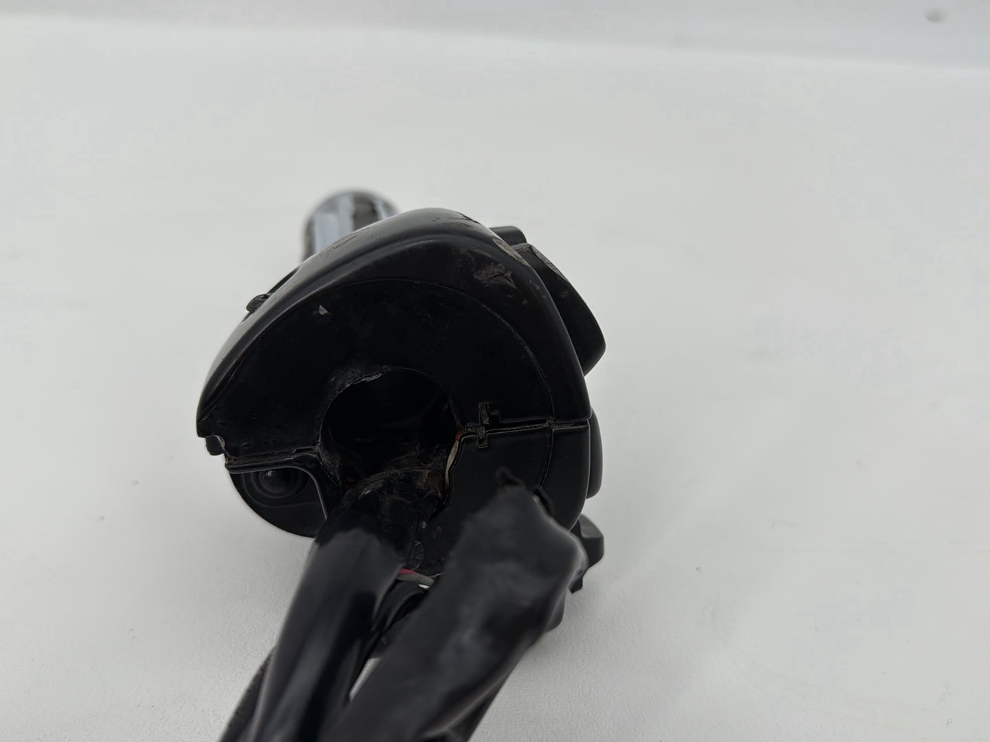 2007 - 2011 Harley-Davidson Touring Street Glide Right Engine Start Kill Switches Controls 71564-96