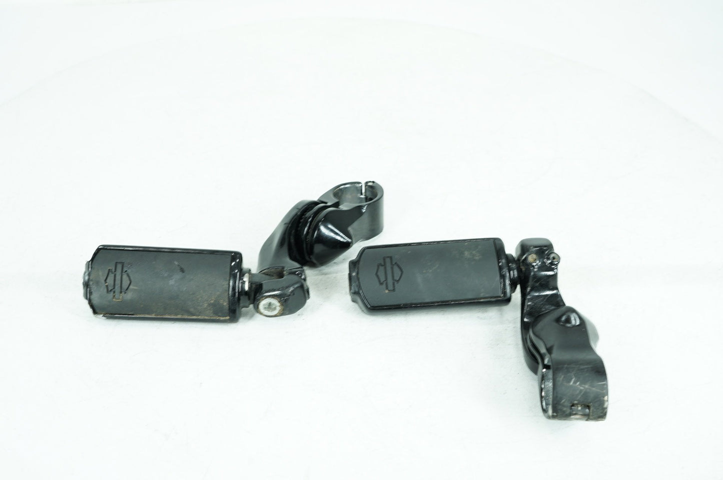 2008 - 2016 Harley-Davidson Touring Street Glide Front Right Left Highway Foot Pegs 33937-03