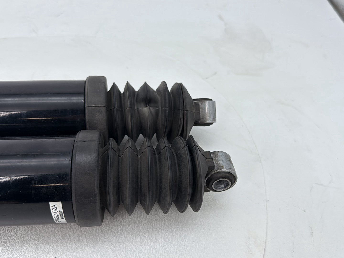 2007 Harley Street Glide Touring FLHX OEM Rear Left Right Shock Absorbers