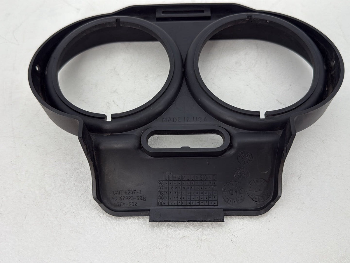 05 Harley Road Glide Touring FLTRI OEM Nacelle Speedo Tacho Bezel Trim 67923-98B
