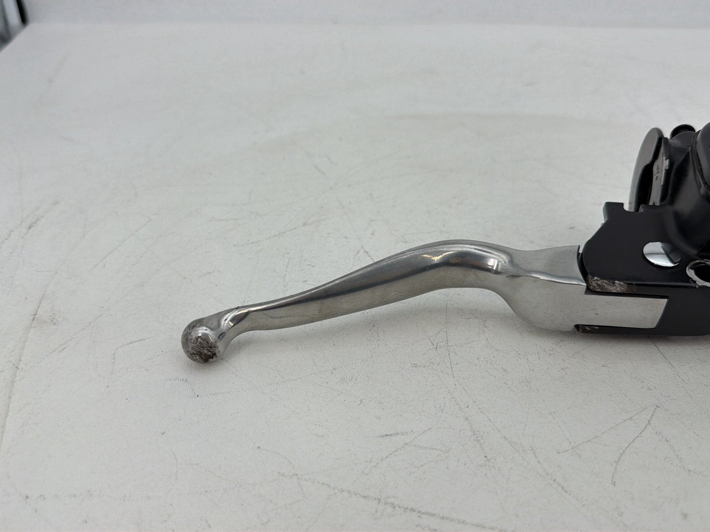 2007 - 2017 Harley-Davidson Dyna Super Glide Custom Front Right Brake Lever Master Cylinder 45019-06A
