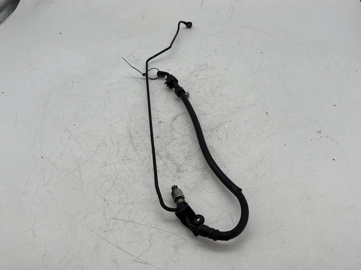 2006 Harley Street Glide Touring FLHXI OEM Rear Brake Hose Line Pipe