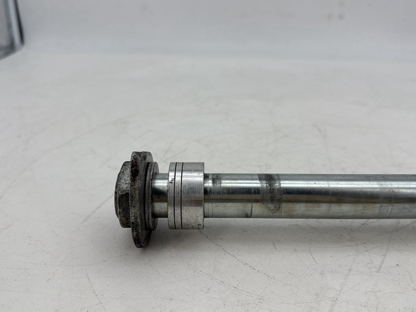 2007 - 2012 Harley-Davidson Touring Electra Glide Ultra Rear Wheel Axle Bolt Shaft 	41056-08