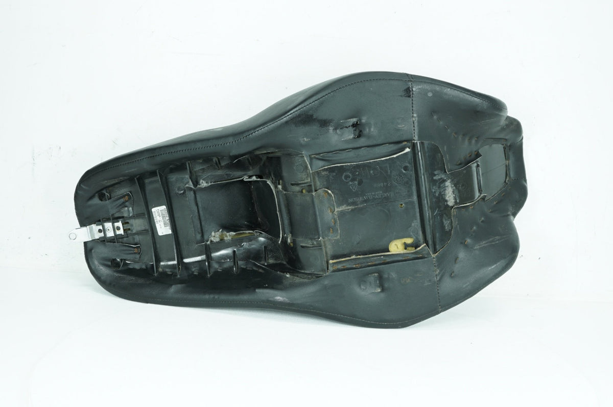 2013 Harley Touring FLHX Street Glide OEM Passenger Rider Driver Seat Saddle