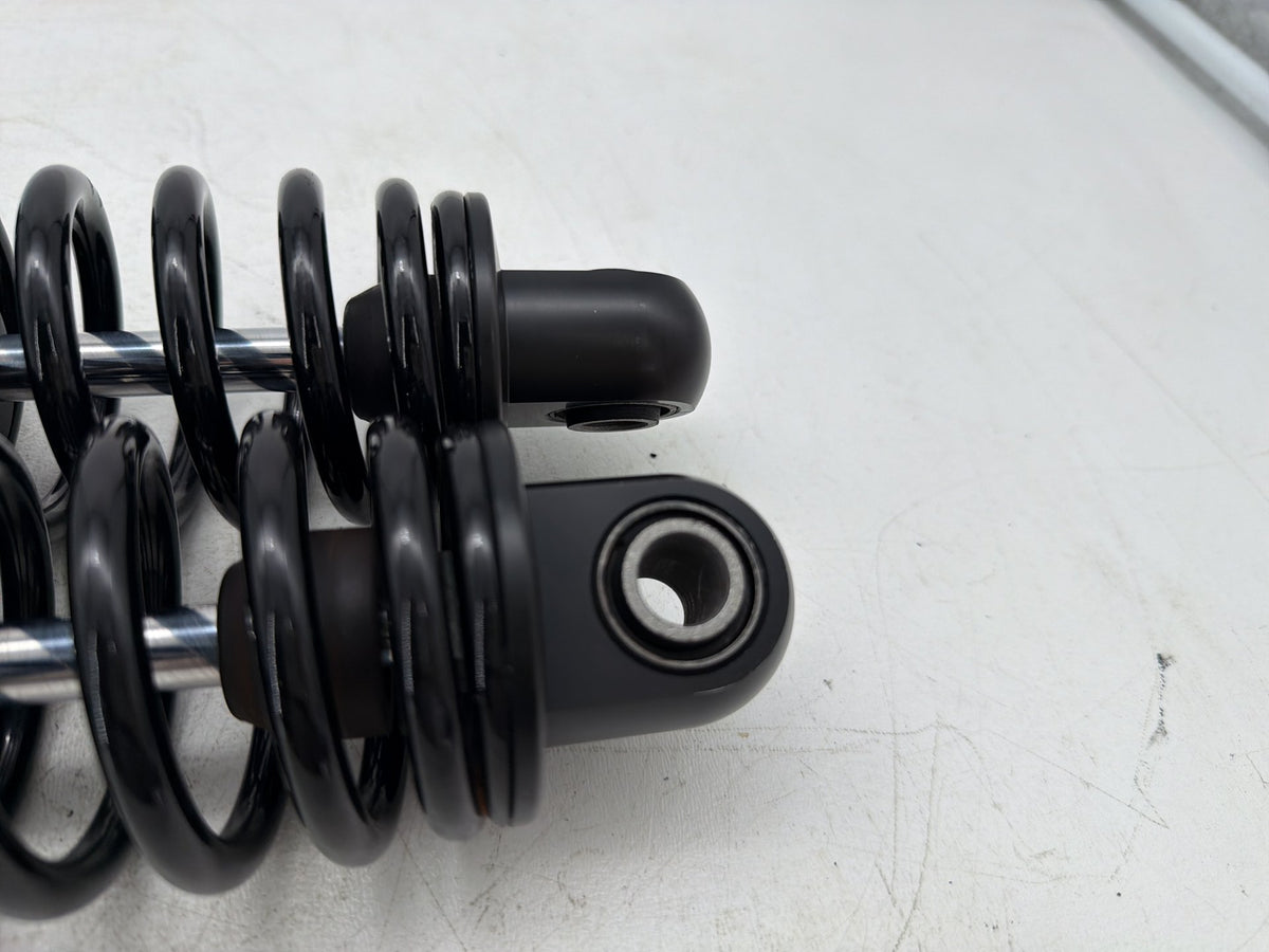 10 Harley Street Glide Touring FLHX Rear Left Right Shock Absorbers Low 12"