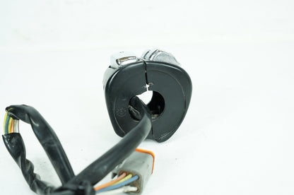 1999 - 2006 Harley-Davidson Dyna Low Rider Left Turn Signal Headlight Switches Controls 71685-06A