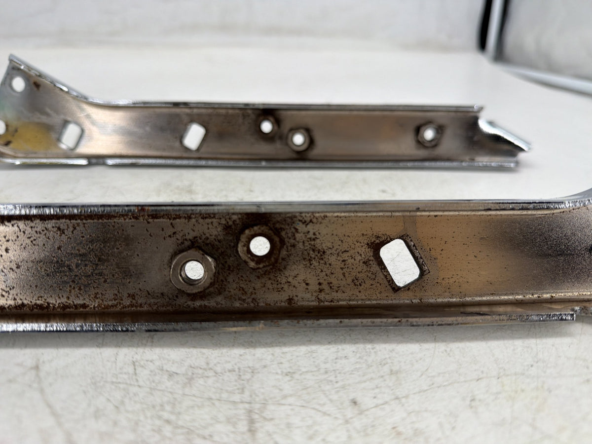 2004 Harley Electra Glide Touring Ultra OEM Left Right Saddlebag Fender Struts Brackets