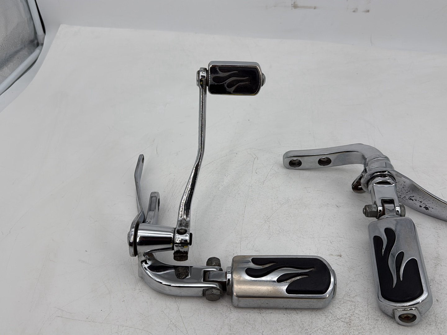 1999 - 2006 Harley-Davidson Dyna Super Glide Left Right Foot Brake Control Pegs 50649-90