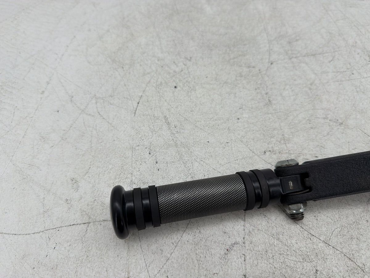 2012 Harley Dyna Fat Bob FXDF 103 OEM Passenger Left & Right Foot Pegs