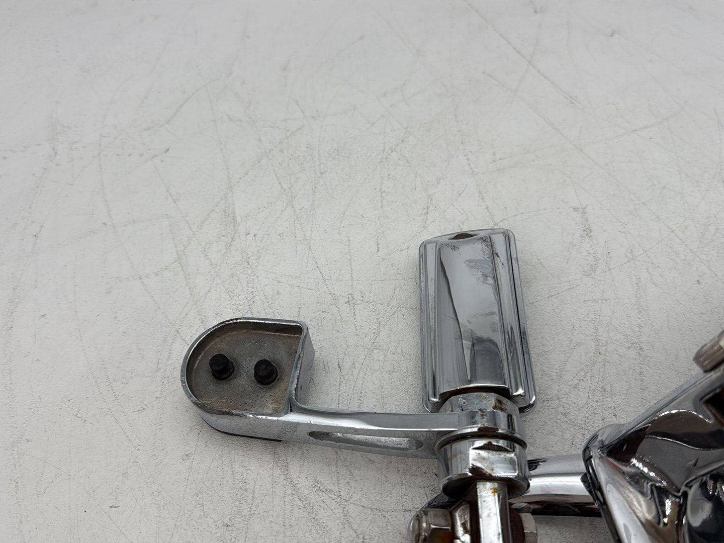 2000 Harley Dyna FXDWG Wide Glide OEM Left Right Foot Brake Control Pegs