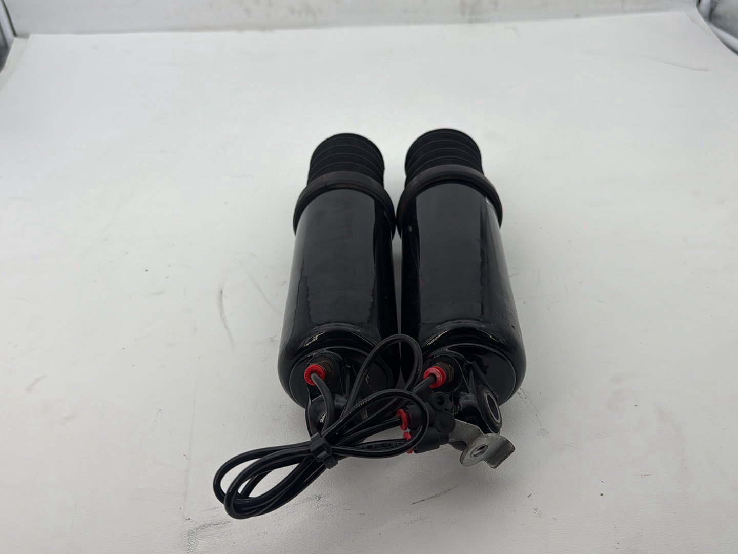2011 Harley Road King Touring FLHRC Classic OEM Rear Left Right Shock Absorbers