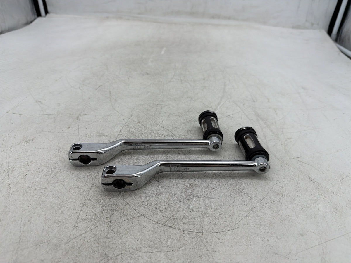 2011 Harley Electra Glide Touring Ultra OEM Gear Shifter Lever Pedal Pedals