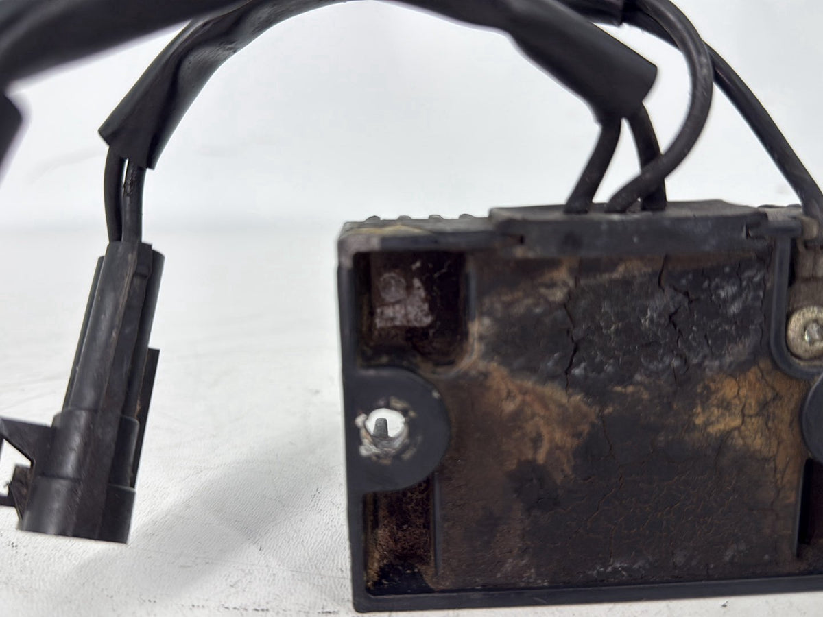 2005 Harley Sportster XL883C 883 Custom OEM Voltage Regulator Rectifier 74523-04