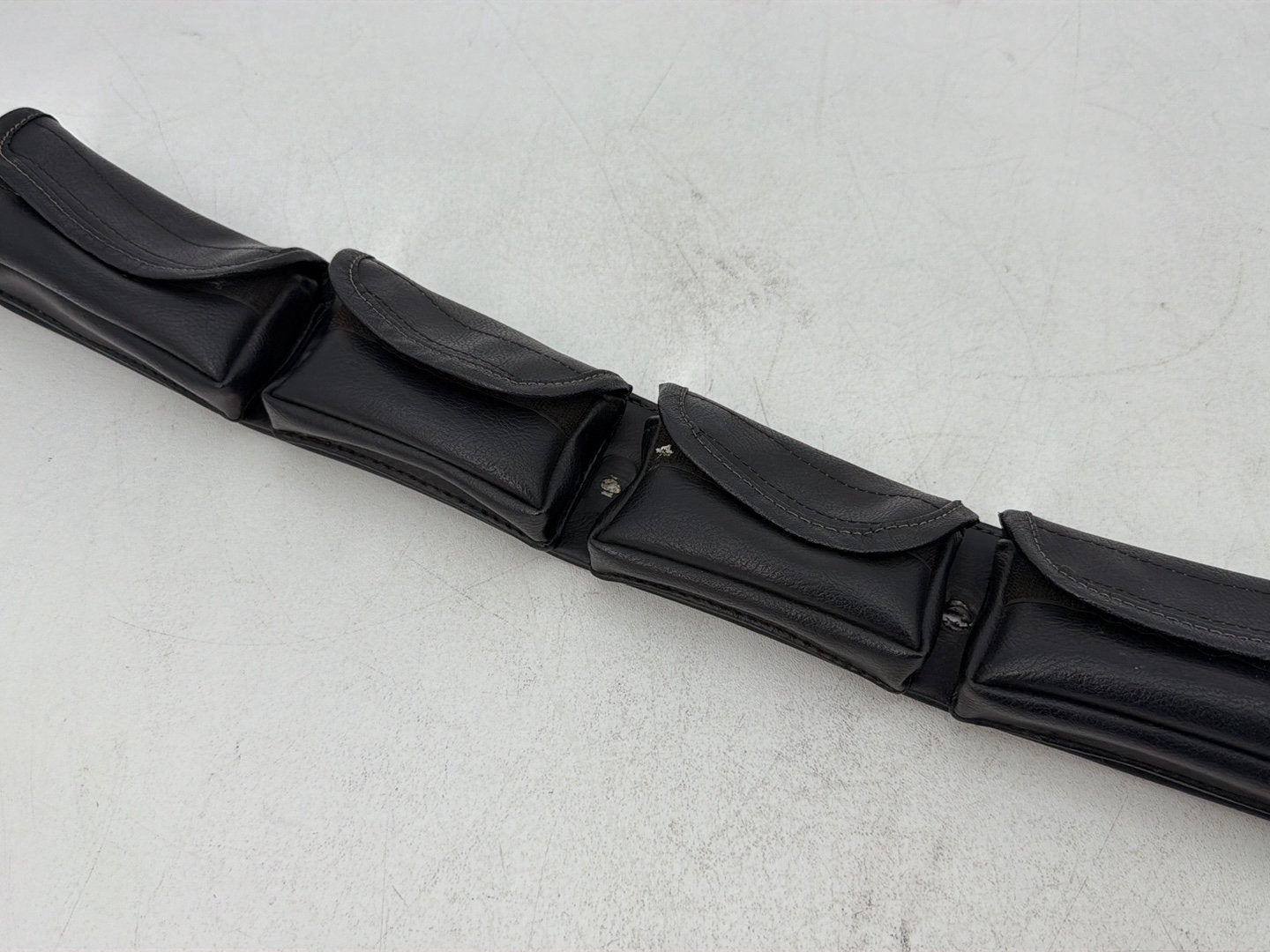 1984 - 1998 Harley-Davidson Touring Electra Glide Classic Front Onboard Tool Bag Leather Storage 58900-98B