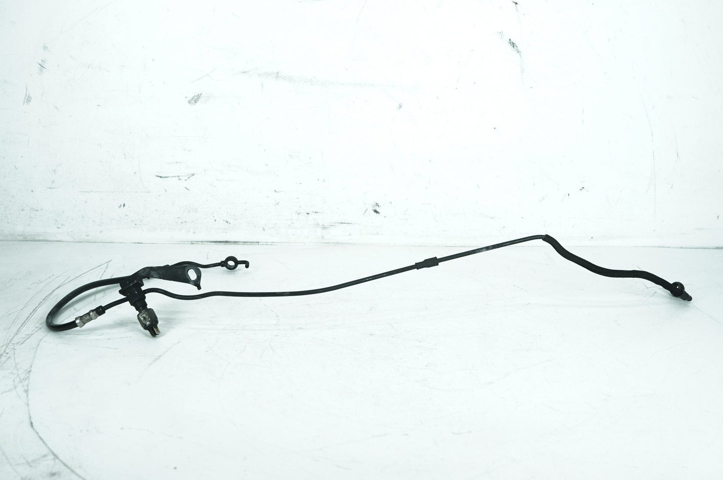 1999 - 2006 Harley-Davidson Dyna Street Bob Rear Brake Hose Line Pipe 40956-00A