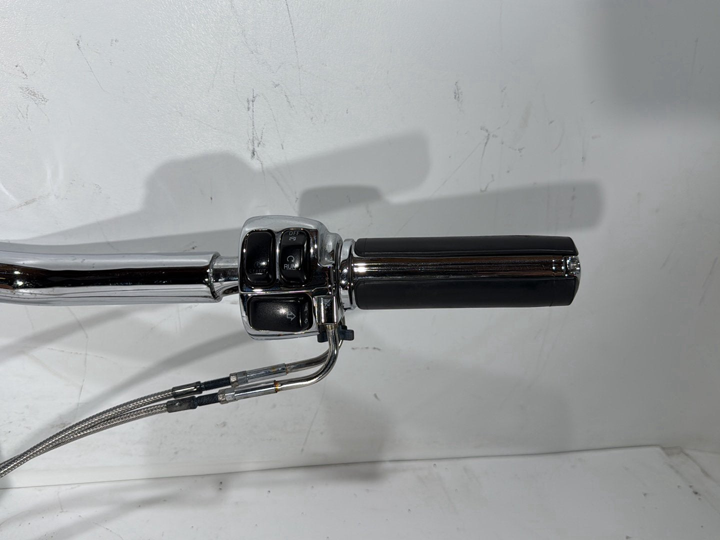 2000 Harley Dyna FXDWG Wide Glide OEM Handlebars Left Right Switches Controls