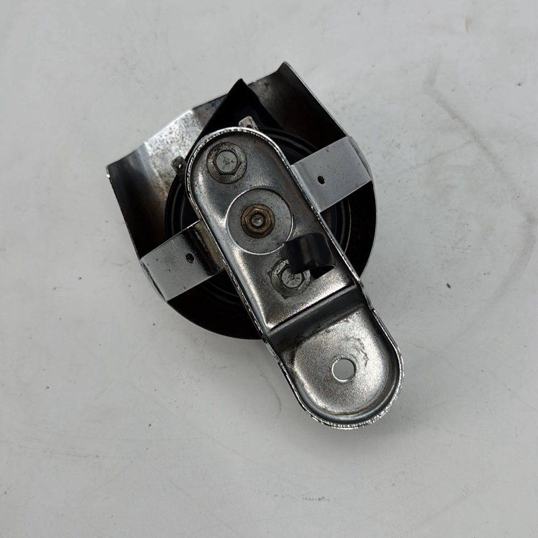 1991 - 2003 Harley-Davidson Sportster Base 1200 Horn Signal Klaxon Chrome Cover  	69012-93A