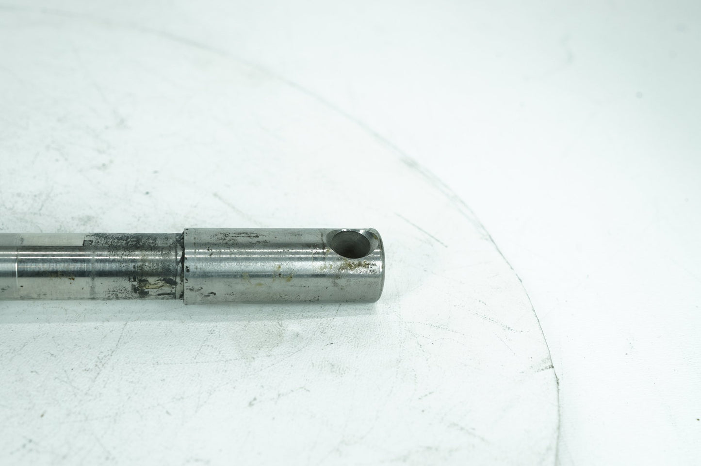1999 - 2006 Harley-Davidson Softail Deluxe Front Wheel Axle Bolt Shaft  	41584-86A