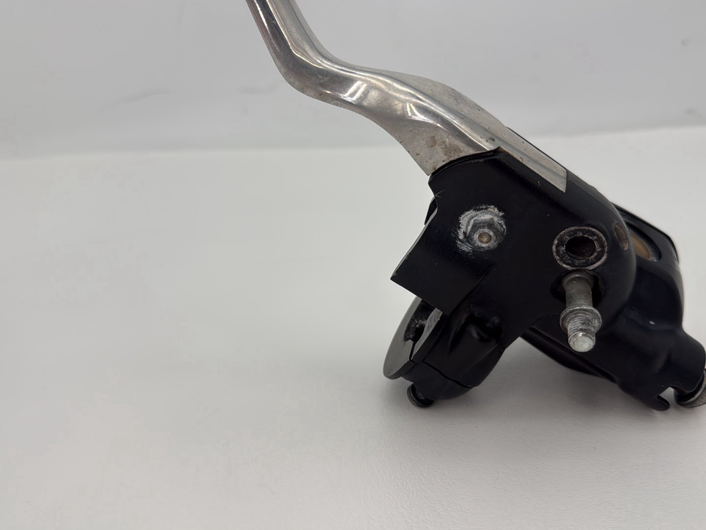 2014 Harley Sportster XL883L 883 SuperLow OEM Front Right Brake Lever Master Cylinder