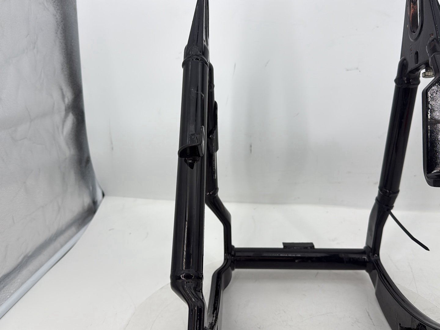 1999 - 2006 Harley-Davidson Softail Heritage Rear Fork Swingarm Swing Arm 47573-00A