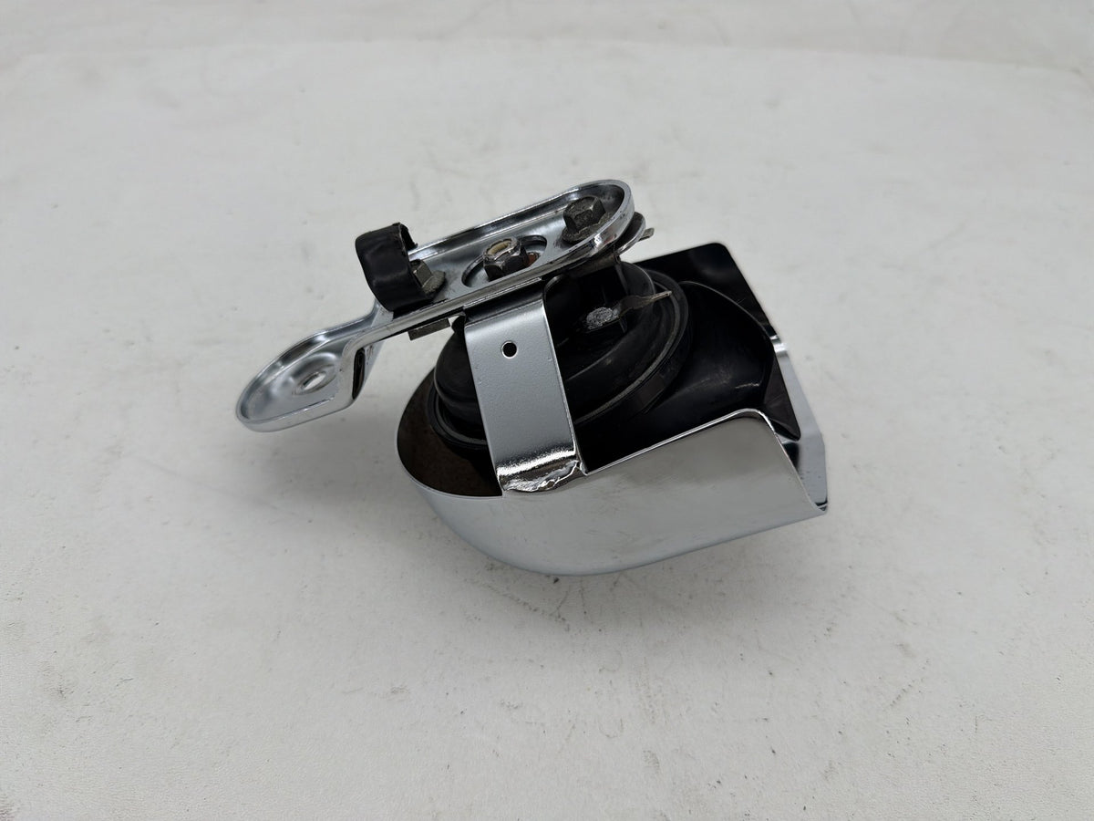 2003 Harley Electra Glide Touring Ultra OEM Horn Signal Klaxon Chrome Cover