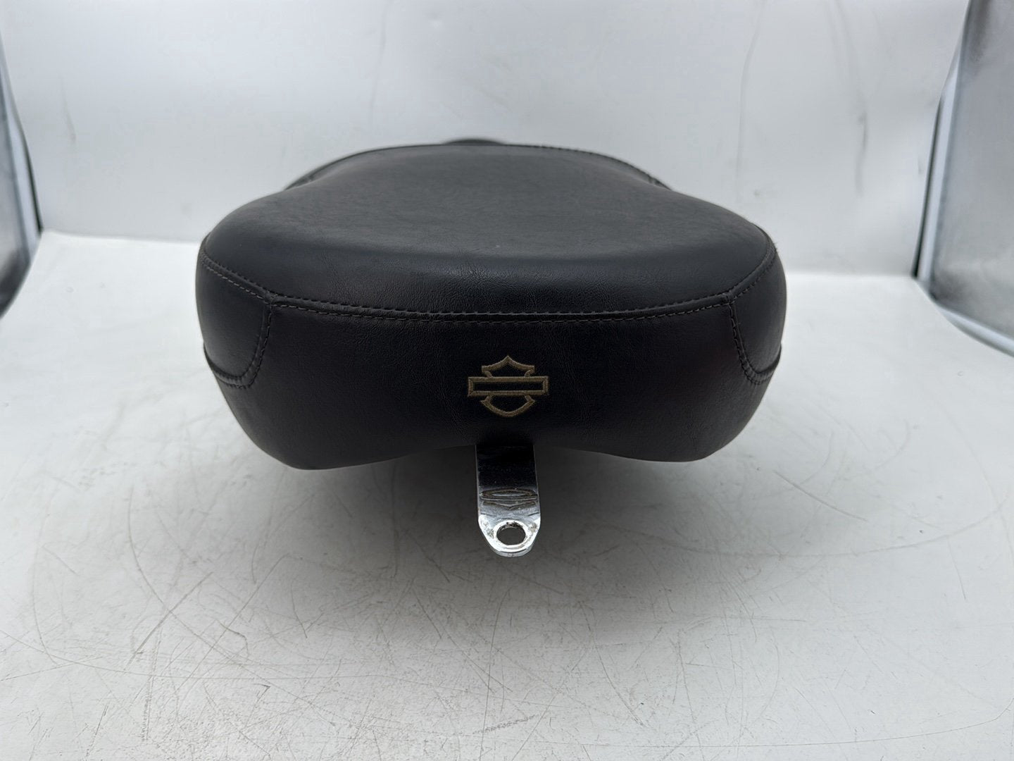 2005 Harley Dyna FXDWG Wide Glide OEM Passenger Rider Driver Seat Saddle