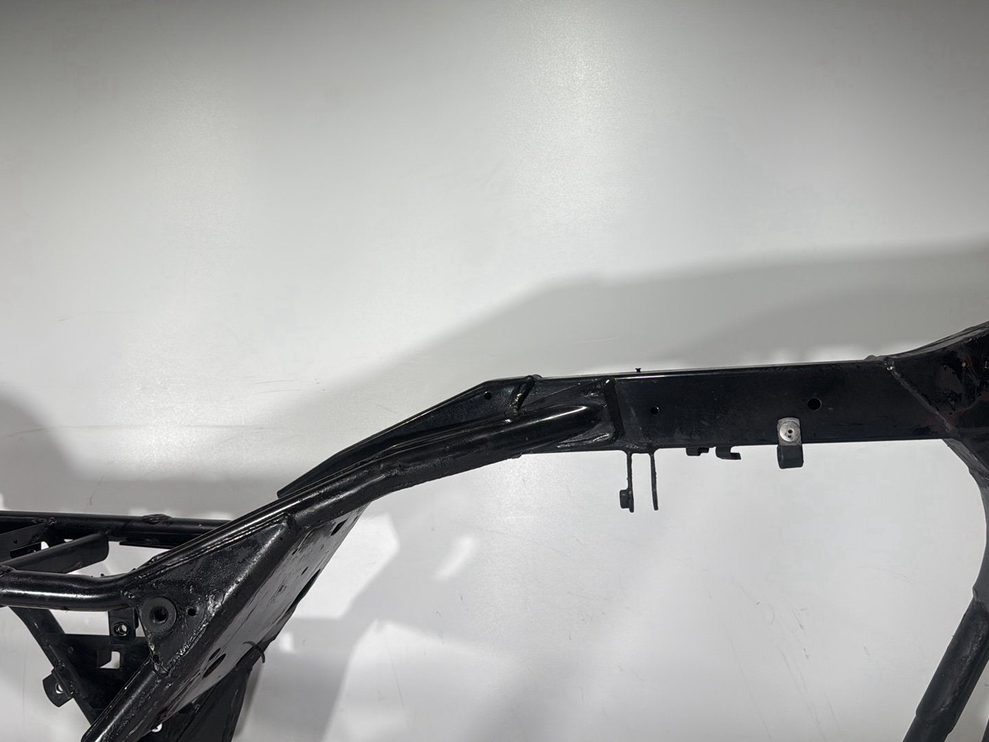 2006 Harley Touring FLHRI Road King OEM Body Main Frame Chassis CLN CLR
