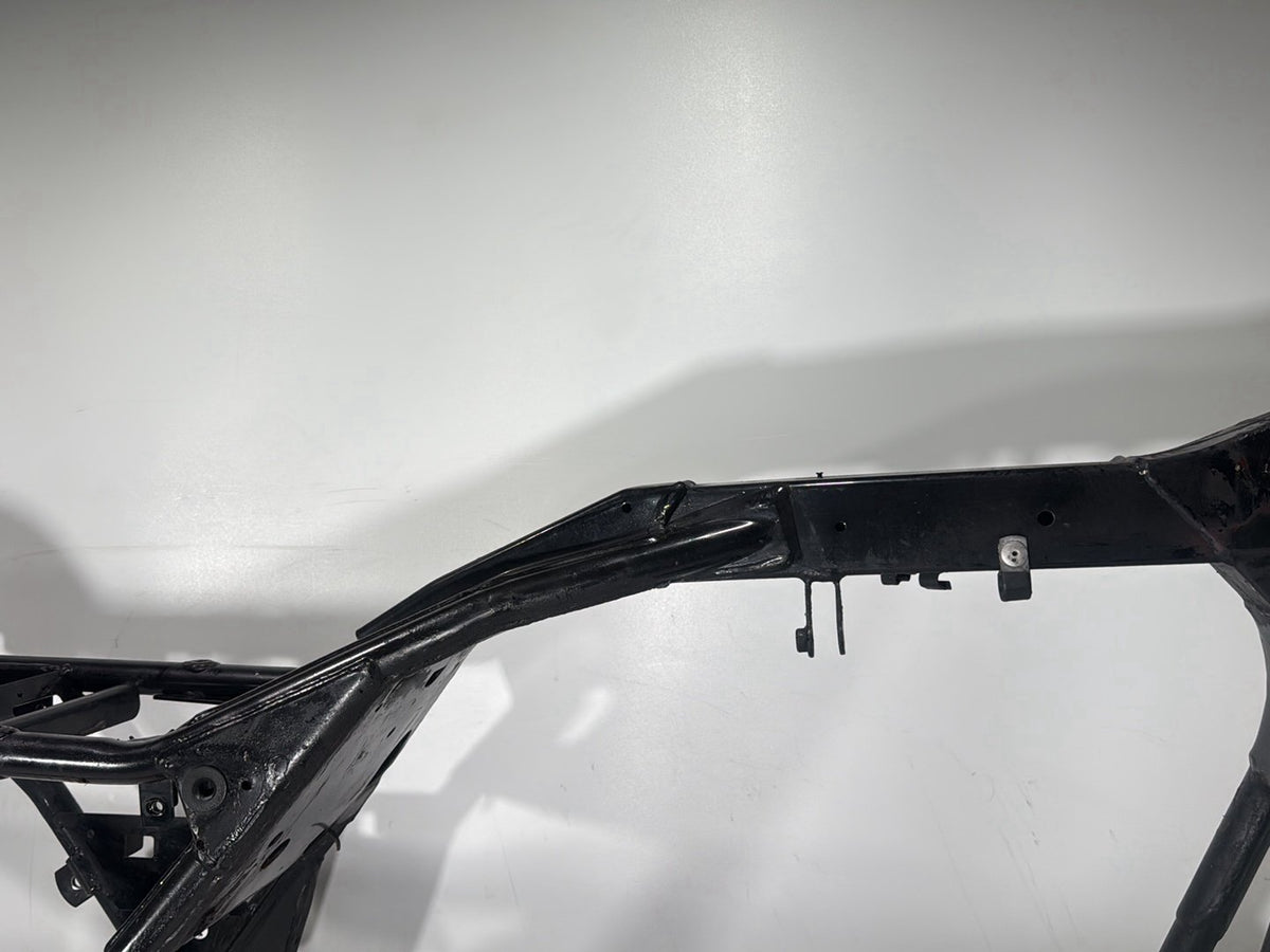 2006 Harley Touring FLHRI Road King OEM Body Main Frame Chassis CLN CLR