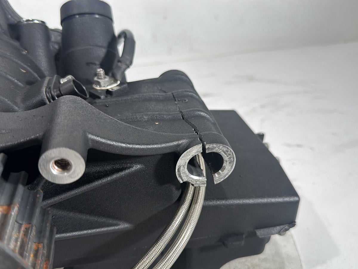2014 Harley Street Glide 6 Spd Transmission Gearbox CRACKED 17 mi.