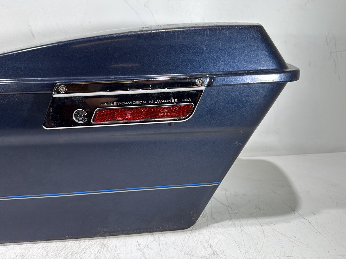 2008 Harley Road King Touring FLHR OEM Right 1 Saddlebag Luggage NO Key