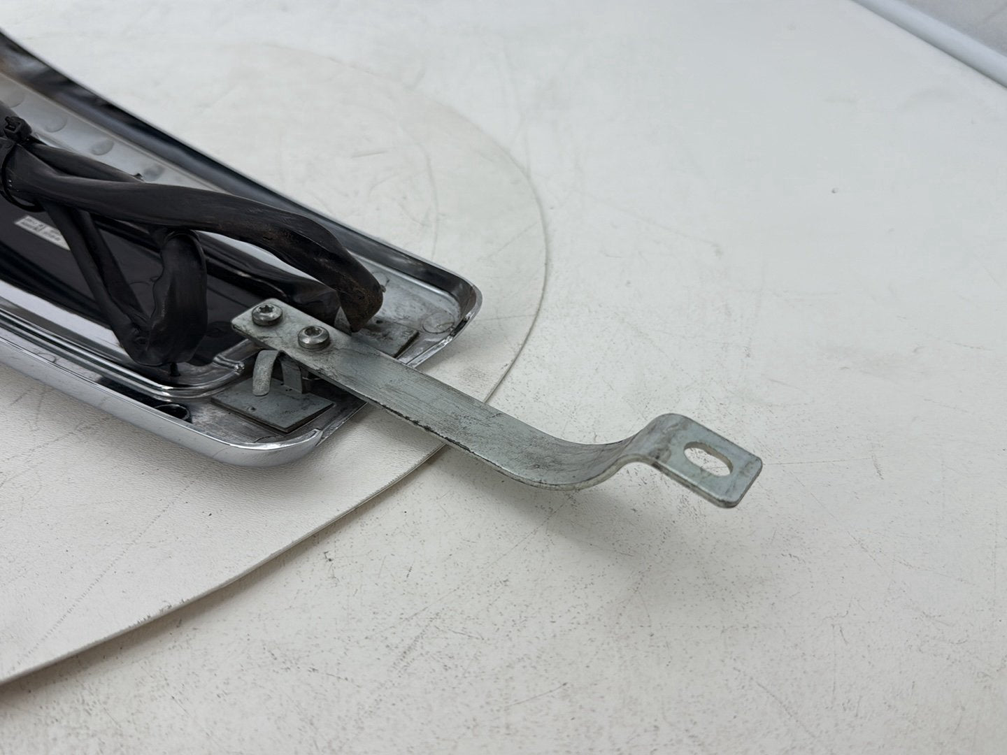 2008 - 2016 Harley-Davidson Touring Electra Glide Ultra Fuel Gas Tank Dash Console NOKey 	61270-08