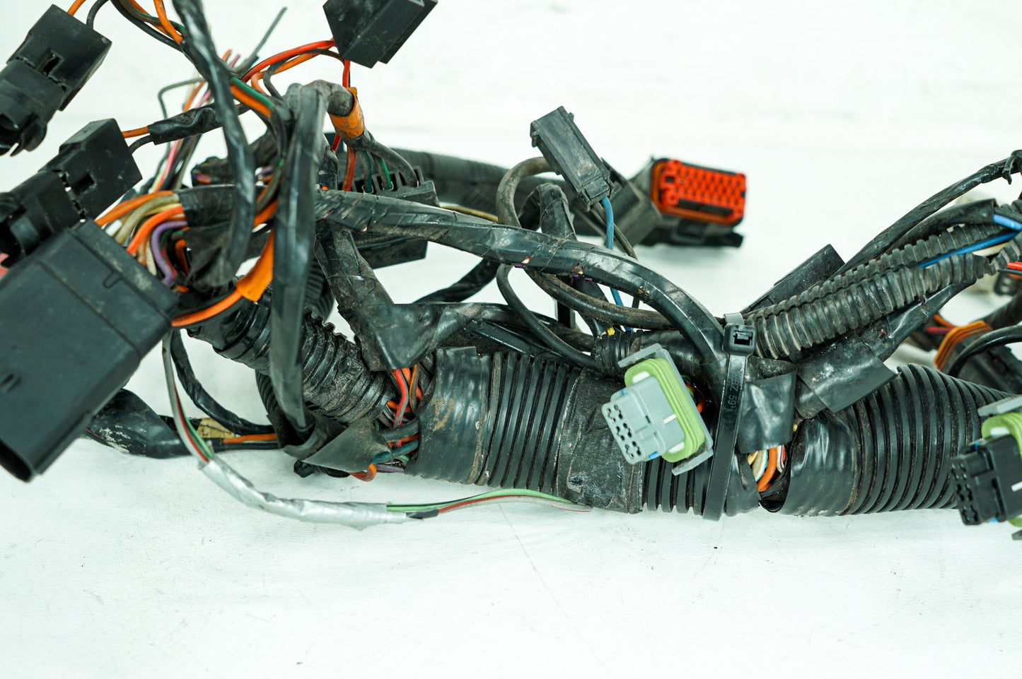 2007 - 2011 Harley-Davidson Touring Street Glide Front Sub Wiring Harness Loom Interconnect 70232-08