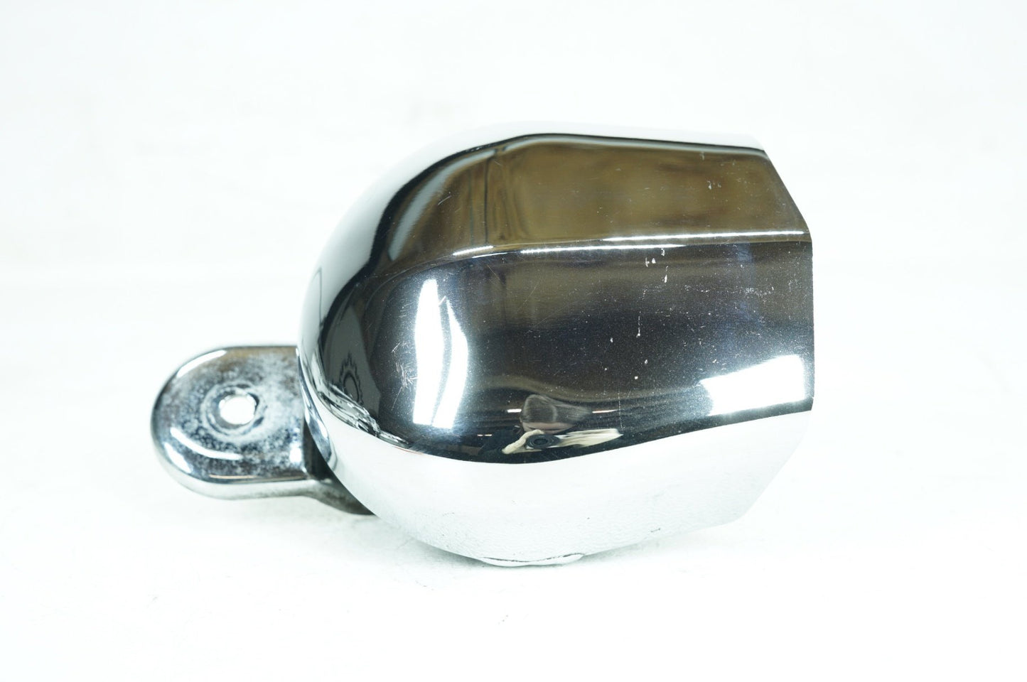 2007 - 2011 Harley-Davidson Touring Road King Classic Horn Signal Klaxon Chrome Cover 69012-93A