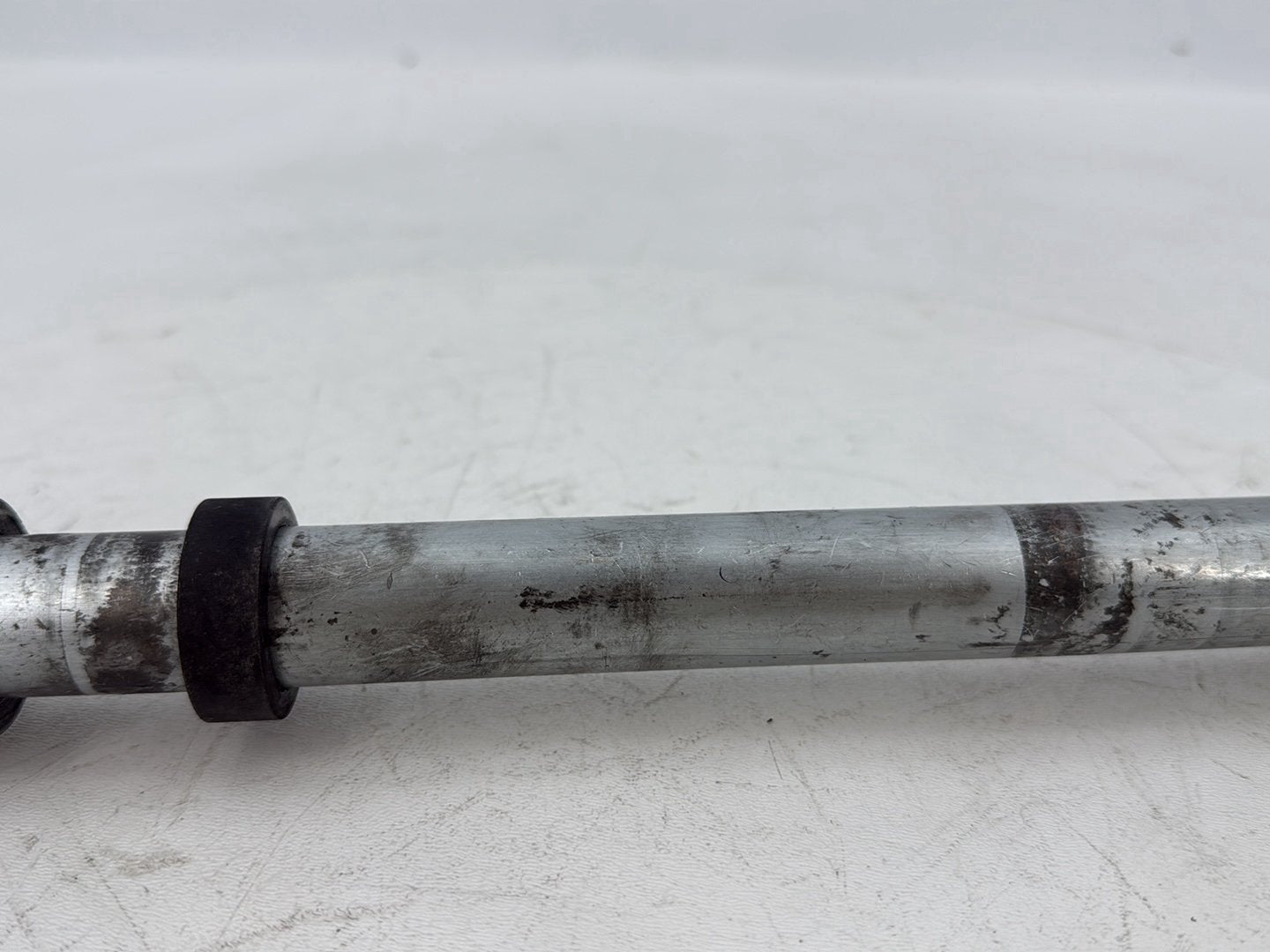 2007 - 2012 Harley-Davidson Touring Electra Glide Ultra Rear Wheel Axle Bolt Shaft