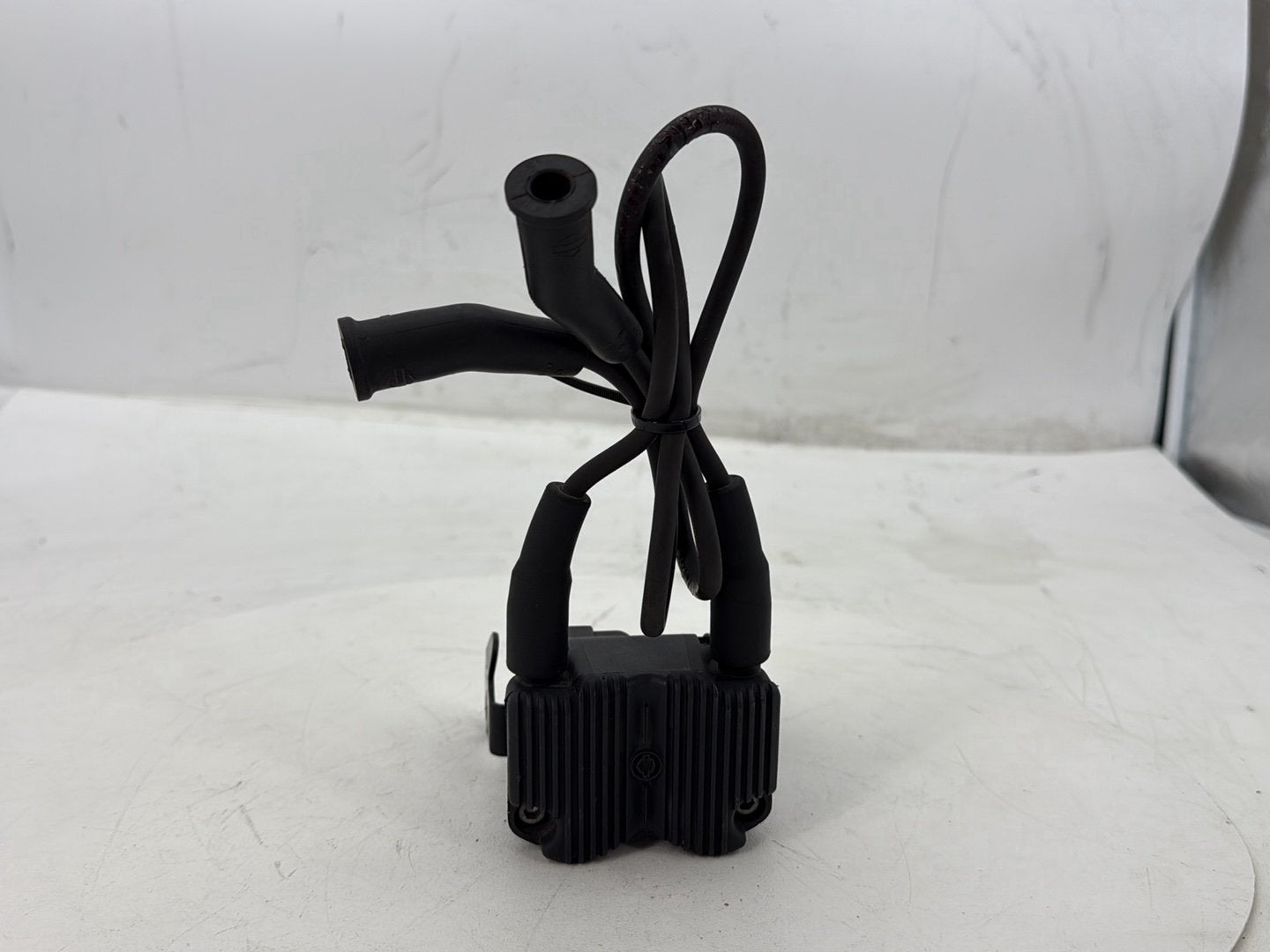 2005 Harley Road Glide Touring FLTRI OEM Ignition Coil Spark Plugs Cable