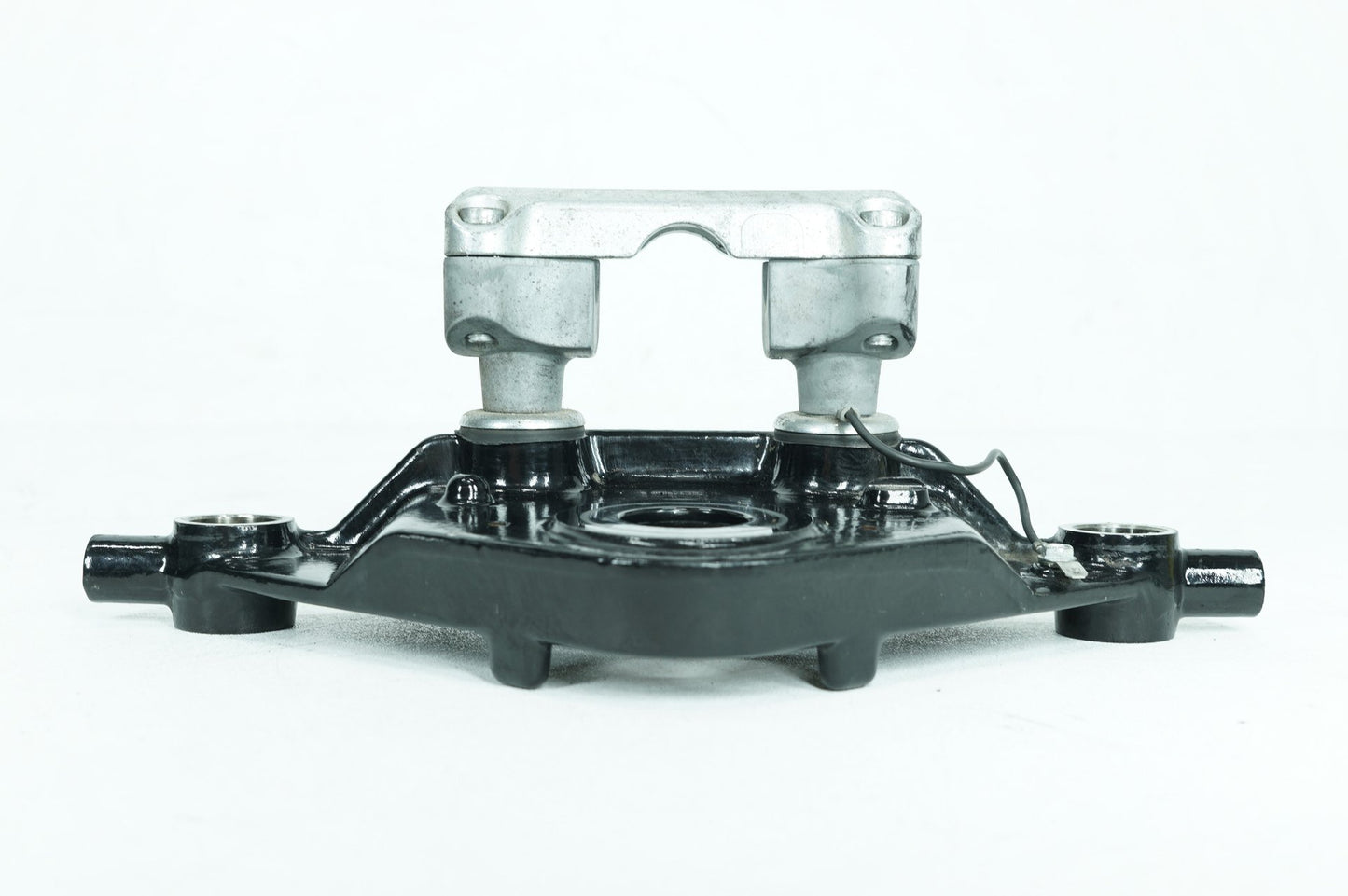 2012 - 2016 Harley-Davidson Touring Electra Glide Ultra Front Fork Upper Triple Tree Clamps 45435-10