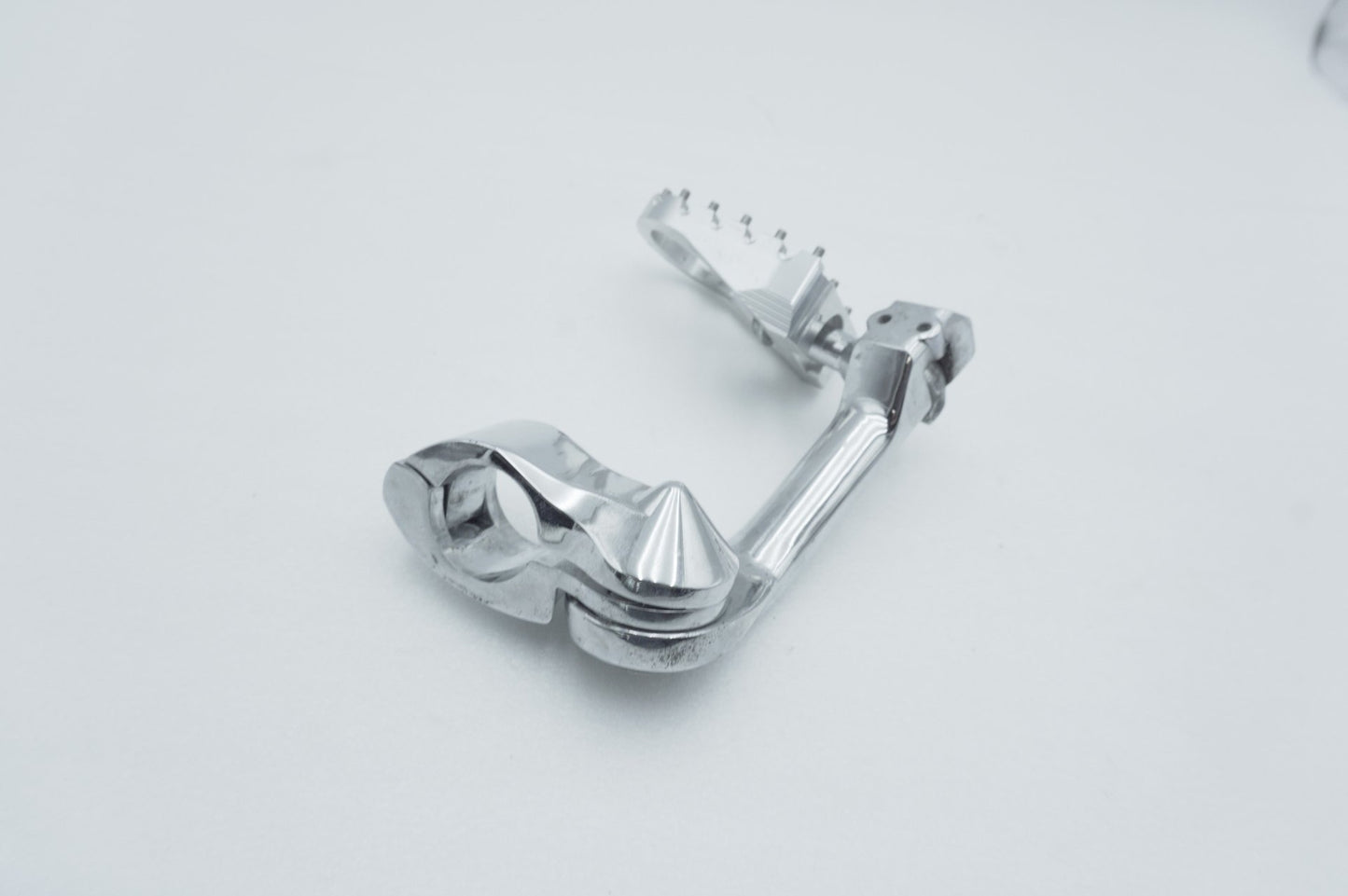 1999 - 2006 Harley-Davidson Touring Electra Glide Front Driver Highway 1 Foot Peg Rest Highway Foot Peg Rest