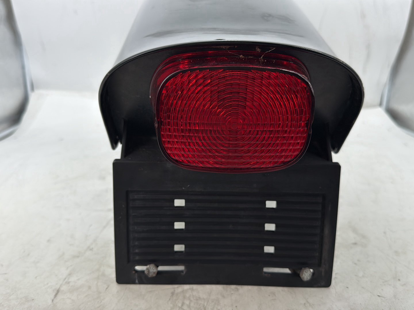 2012 Harley Dyna FXDF Fat Bob OEM Rear Wheel Fender Taillight Brake Lamp
